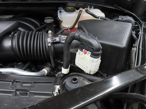 Used 2024 GMC Sierra 1500 AT4 image 31