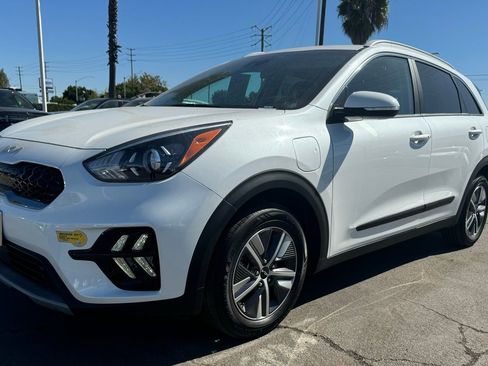 Used 2022 Kia Niro EX image 15