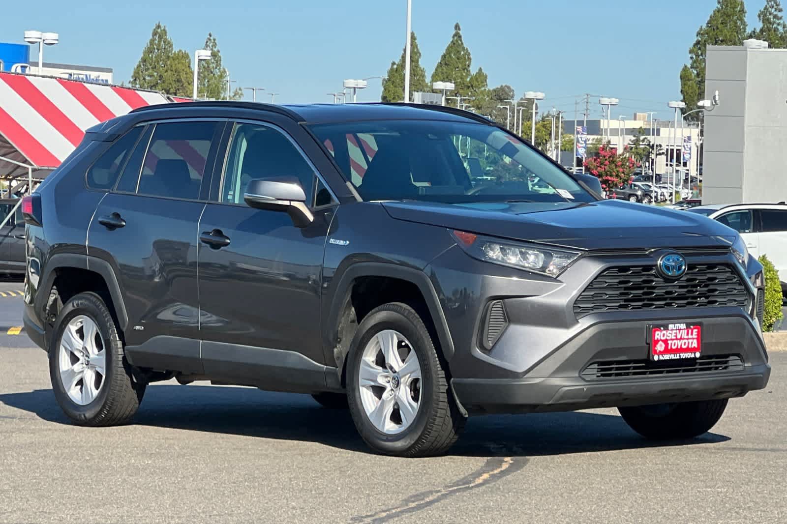 Used 2020 Toyota RAV4 LE w/ All Weather Liner Package AWD/4WD image 5