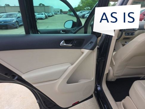 Used 2010 Volkswagen Tiguan Wolfsburg Edition AWD/4WD image 15