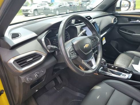Used 2023 Chevrolet TrailBlazer ACTIV w/ Sun and Liftgate Package AWD/4WD image 18