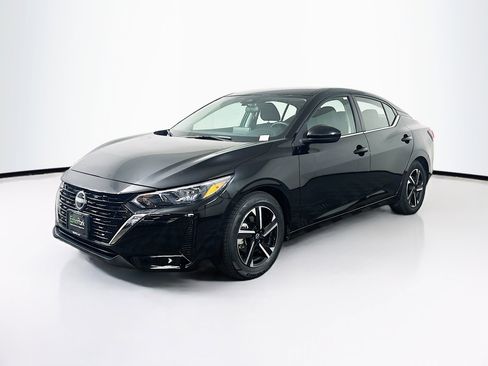 Used 2024 Nissan Sentra SV FWD image 3
