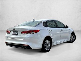 Used 2016 Kia Optima LX FWD video 2