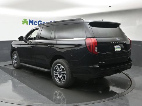 Used 2025 Ford Expedition Active AWD/4WD image 26