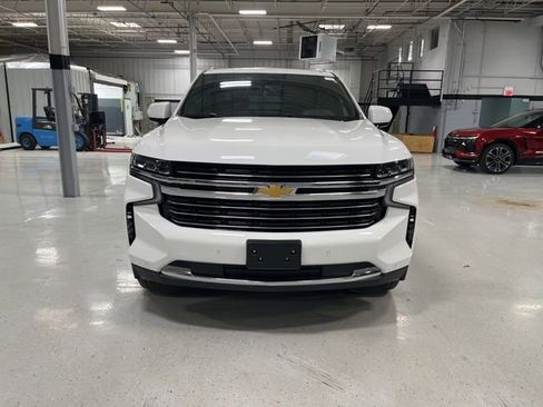 Used 2024 Chevrolet Tahoe LT image 2