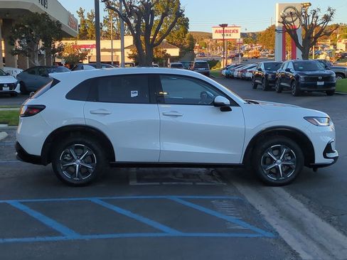 Certified 2023 Honda HR-V EX-L image 5