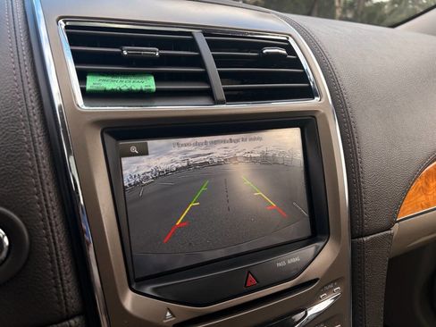 Used 2013 Lincoln MKX AWD image 14