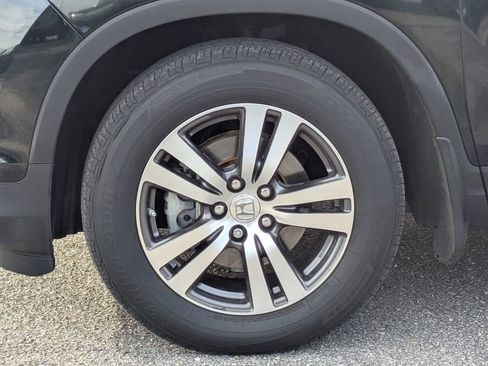 Used 2017 Honda Pilot EX image 11