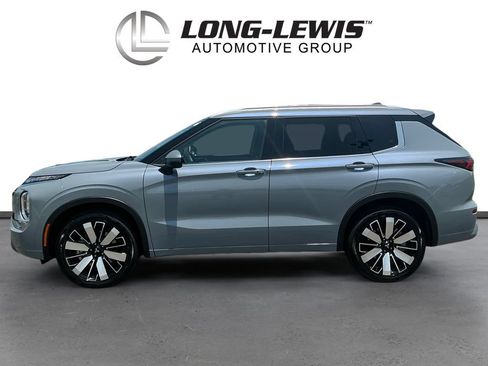 Used 2026 Mitsubishi Outlander SEL AWD/4WD image 2