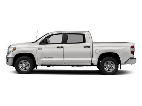 Used 2017 Toyota Tundra SR5 image 3