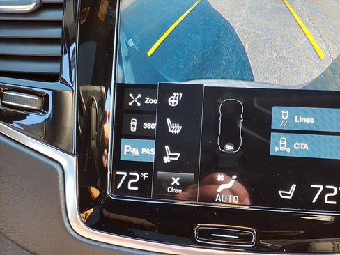 Used 2022 Volvo XC90 T6 Inscription w/ Lounge Package image 23