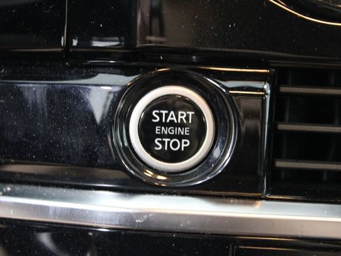 Used 2023 Nissan Pathfinder Platinum AWD/4WD image 31