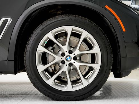 Used 2022 BMW X5 xDrive40i AWD/4WD image 27