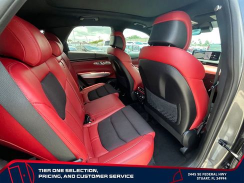 Used 2023 Genesis GV70 2.5T w/ Sport Prestige Package AWD/4WD image 18
