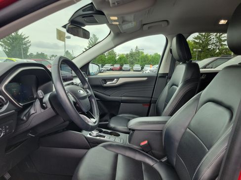 Used 2022 Ford Escape SEL w/ Technology Package AWD/4WD image 15