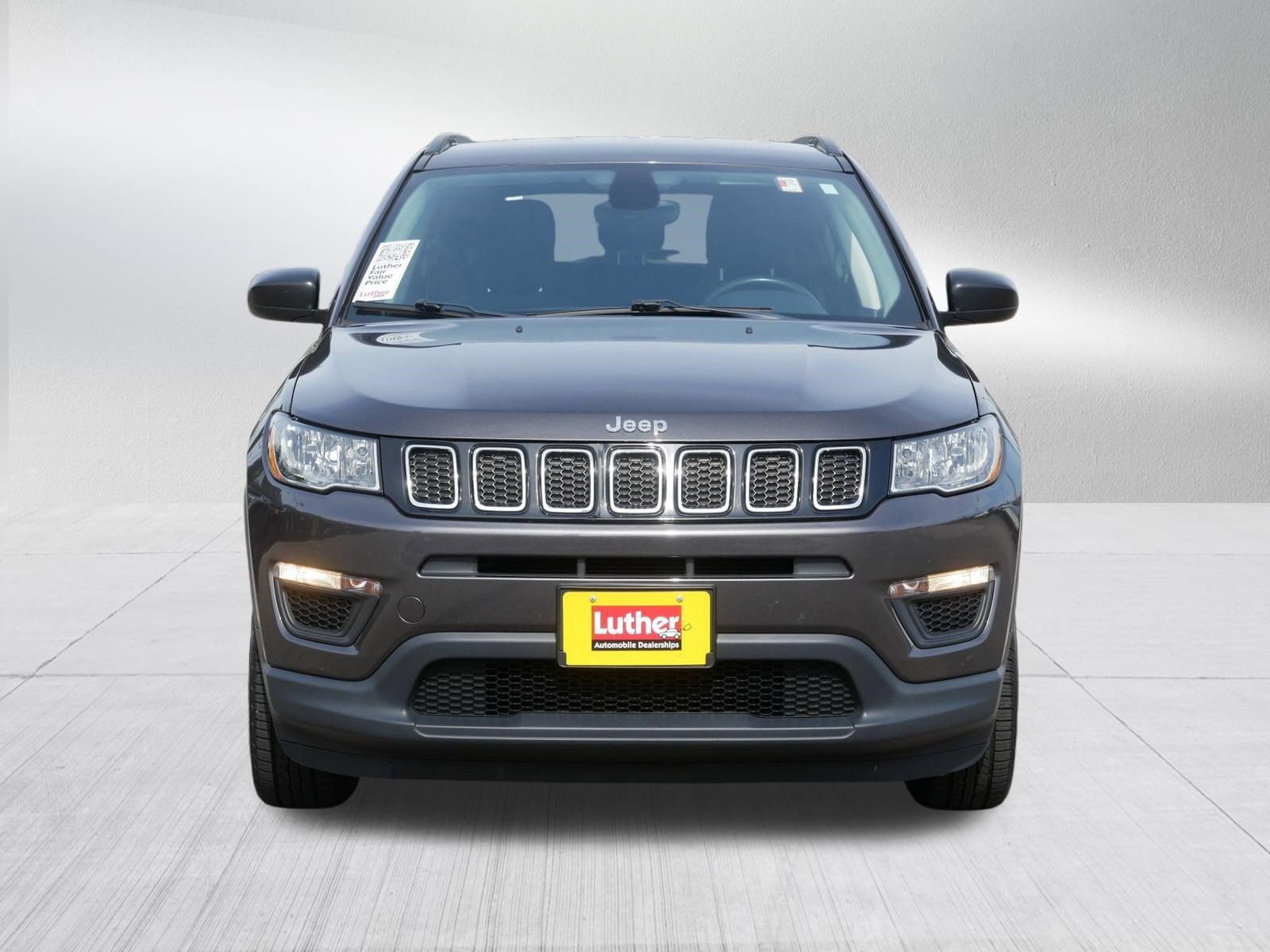 Used 2018 Jeep Compass Sport w/ Cold Weather Group AWD/4WD image 2