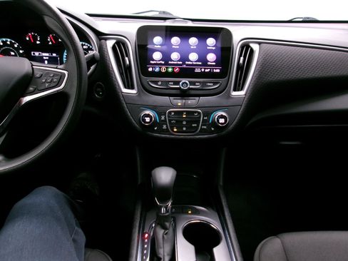 Certified 2024 Chevrolet Malibu LT image 10