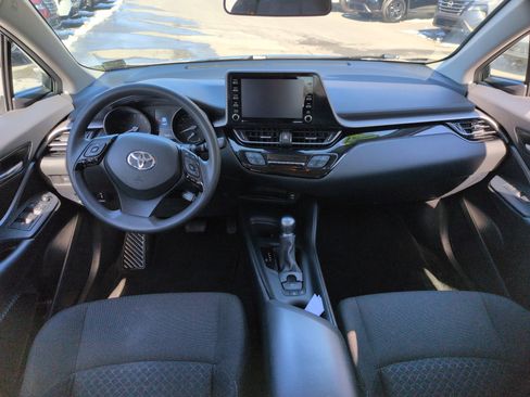 Used 2021 Toyota C-HR LE image 9