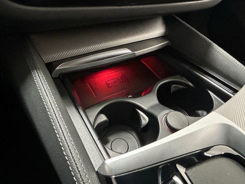 Used 2023 BMW M5 w/ Executive Package image 23