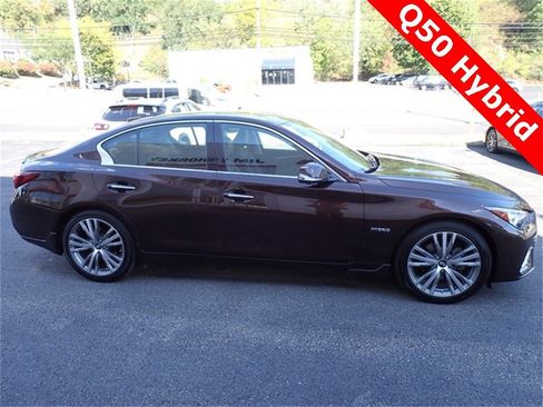 Used 2018 INFINITI Q50 Luxe w/ Cargo Package (L95) image 8