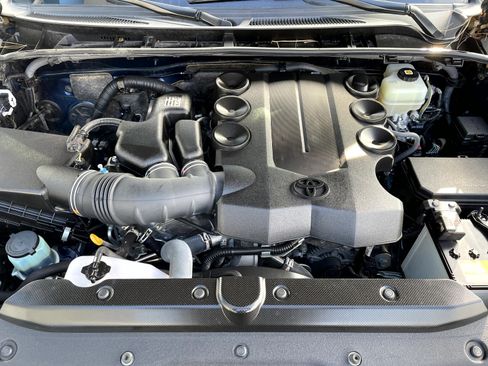Used 2022 Toyota 4Runner Limited image 7