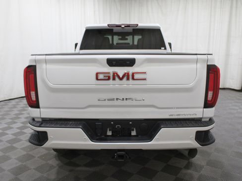 Used 2022 GMC Sierra 2500 Denali image 36