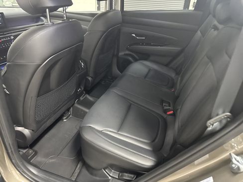 Used 2025 Hyundai Tucson Limited image 30