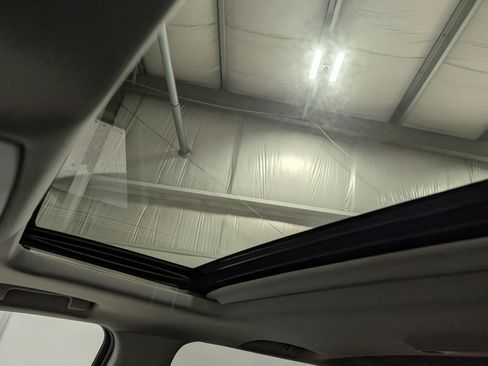 Used 2018 GMC Sierra 3500 SLT w/ Driver Alert Package image 28