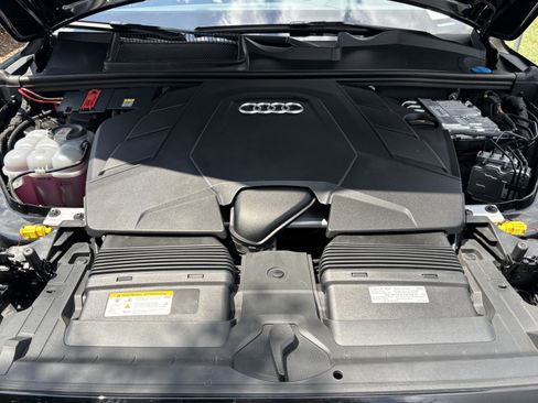 Certified 2023 Audi Q7 3.0T Prestige AWD/4WD image 36