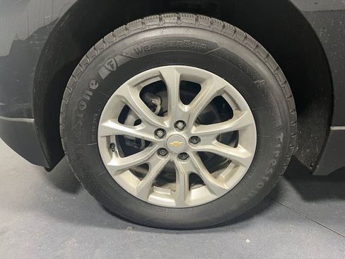 Used 2021 Chevrolet Equinox LS image 13