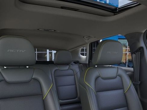 New 2026 Chevrolet Trax ACTIV w/ Sunroof Package image 24