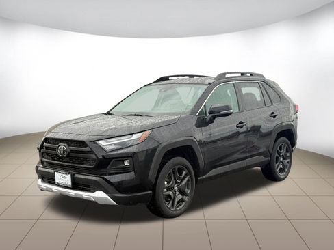Used 2024 Toyota RAV4 Adventure image 3