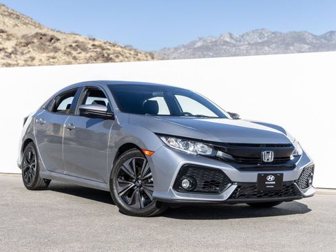 Used 2018 Honda Civic EX image 6