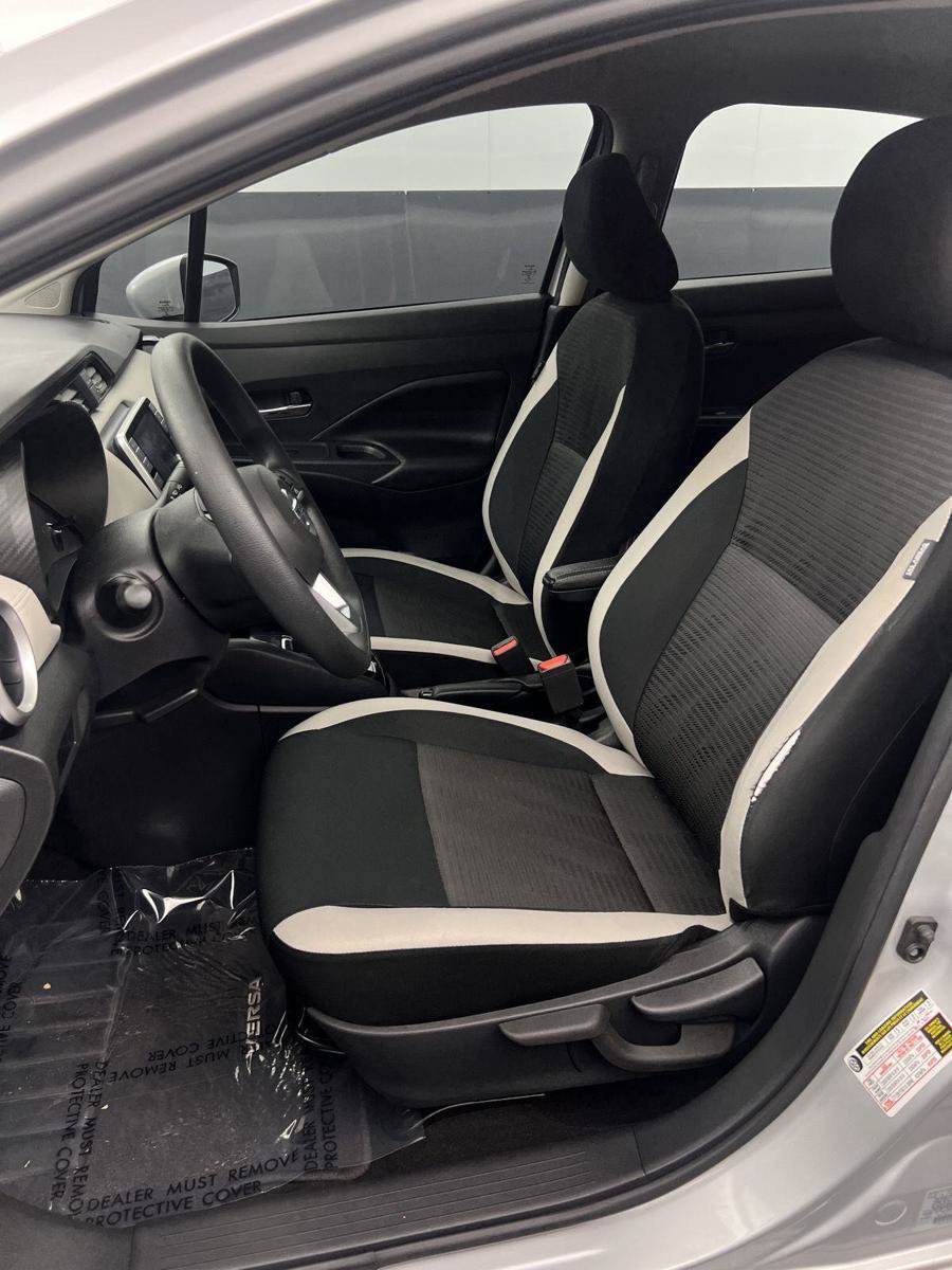 Used 2020 Nissan Versa SV FWD image 15