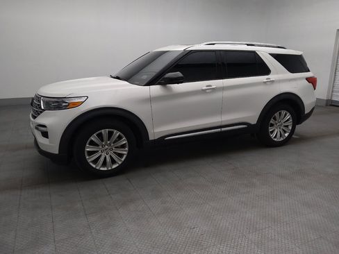 Used 2020 Ford Explorer Limited w/ Class III Trailer Tow Package RWD image 2