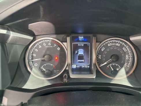 Used 2023 Toyota Tacoma SR5 w/ Technology Package AWD/4WD image 24