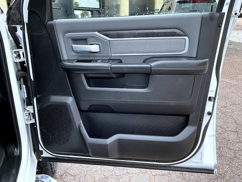 Certified 2023 RAM 2500 Big Horn w/ Level 1 Equipment Group image 17