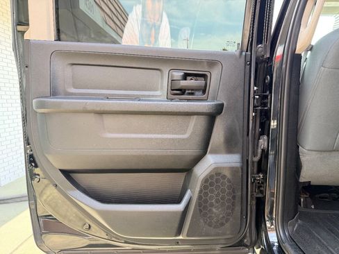 Used 2013 RAM 2500 Tradesman w/ Chrome Appearance Group AWD/4WD image 29