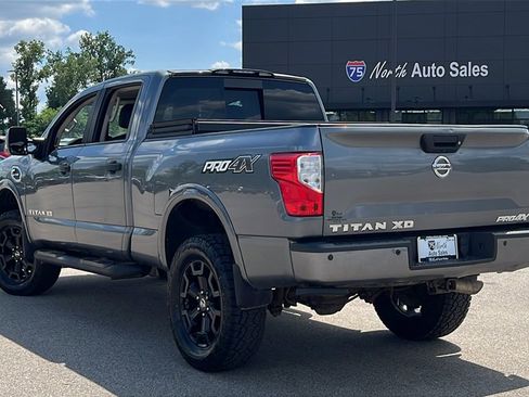 Used 2018 Nissan Titan PRO-4X image 6