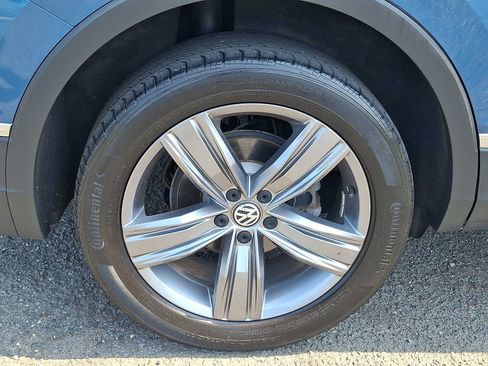 Used 2020 Volkswagen Tiguan SEL AWD/4WD image 7