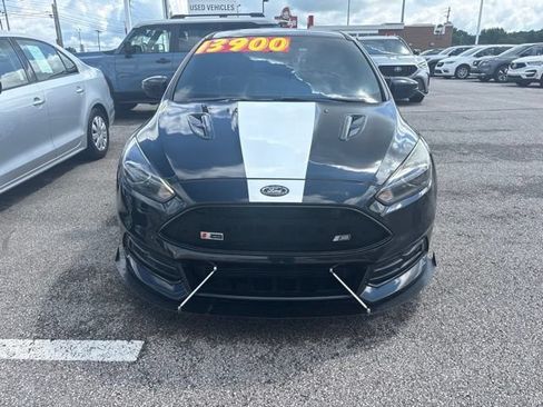 Used 2015 Ford Focus ST w/ Equipment Group 402A FWD image 2