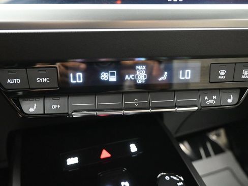 Used 2023 Audi Q4 e-tron Premium w/ Convenience Package AWD/4WD image 14