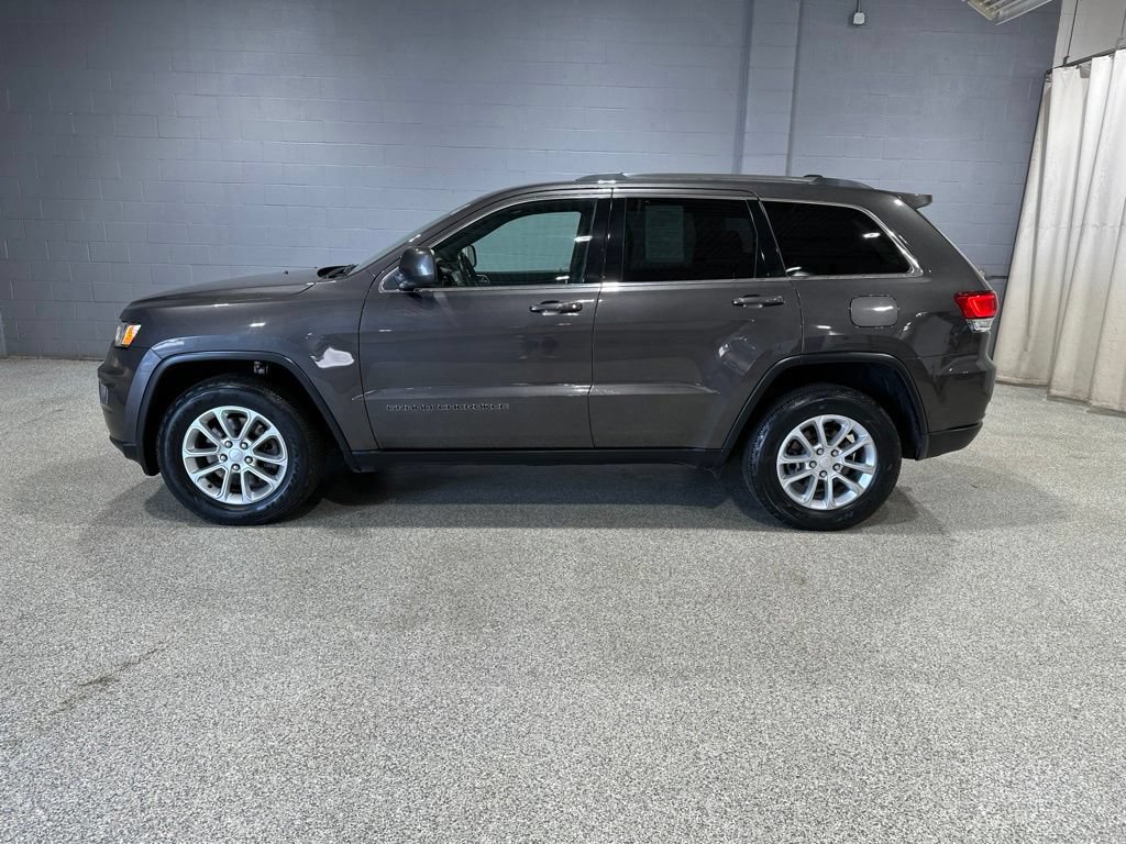 Used 2021 Jeep Grand Cherokee Laredo X AWD/4WD image 5