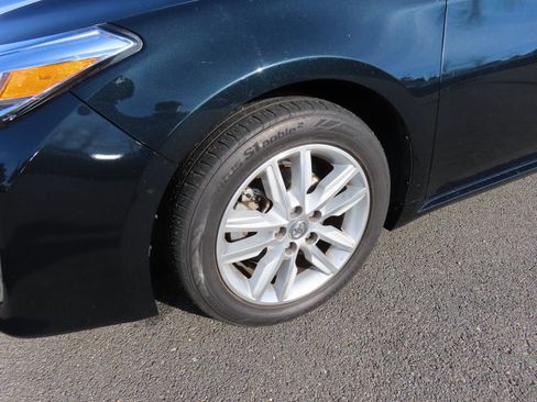 Used 2015 Toyota Avalon XLE image 8