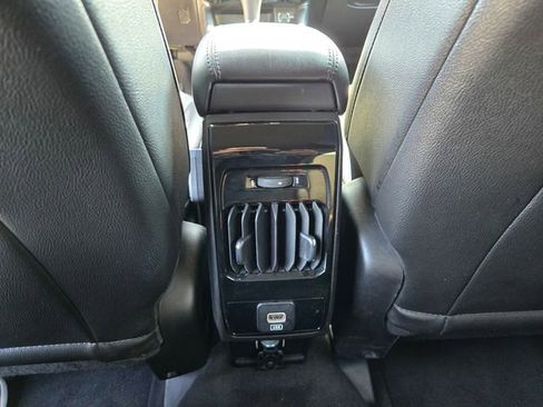 Used 2024 Jeep Compass Latitude image 13