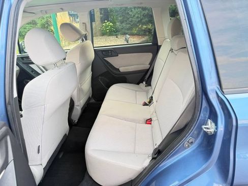 Used 2015 Subaru Forester 2.5i Premium w/ All-Weather Package AWD/4WD image 7