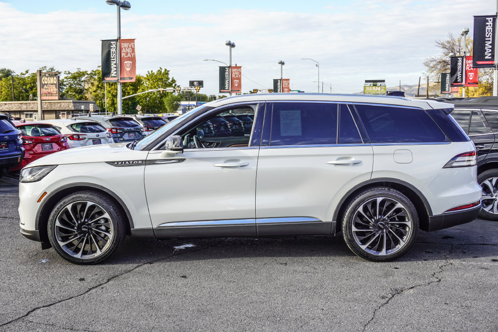 Used 2025 Lincoln Aviator Reserve w/ Equipment Group 201A AWD/4WD image 9