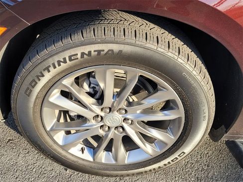 Used 2022 Buick Enclave Avenir w/ Avenir Technology Package image 4