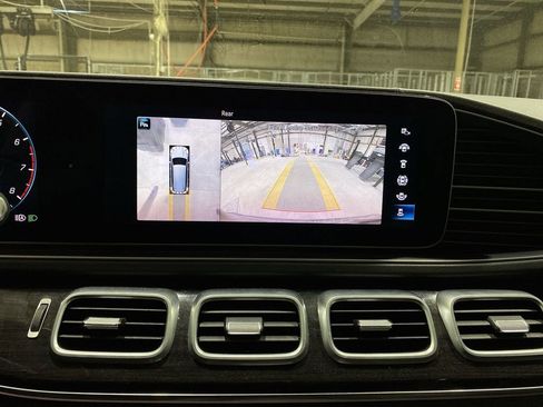 Certified 2020 Mercedes-Benz GLS 450 4MATIC image 6