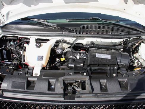 Used 2019 Chevrolet Express 3500 w/ Power Convenience Package image 11